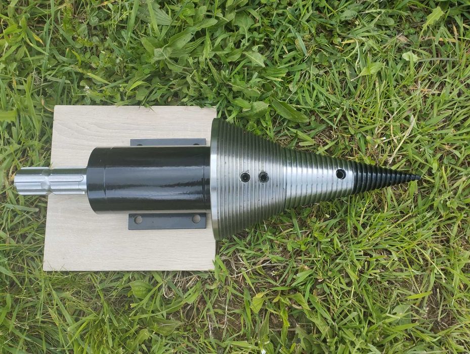 Łuparka świdrowa do drewna / świder 150mm do ciągnika WOM