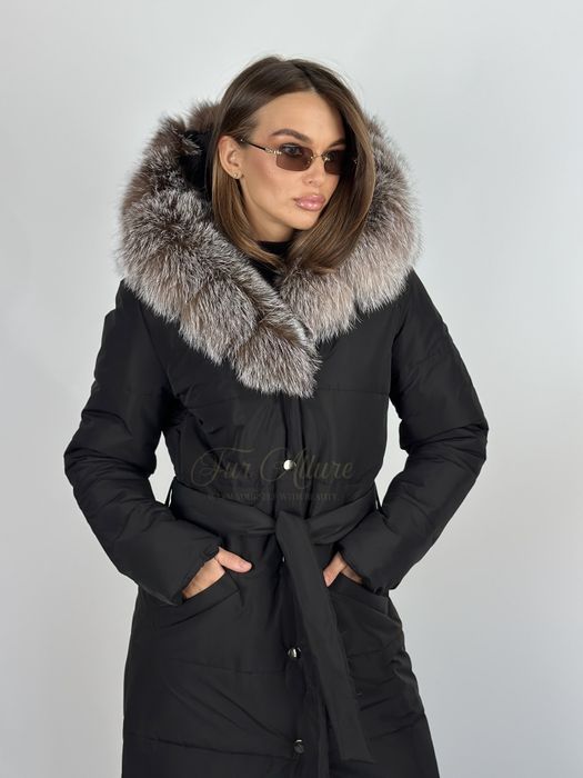 Жіночий зимовий чорний пуховик плащ з  хутром блюфрост. 42-54 рр