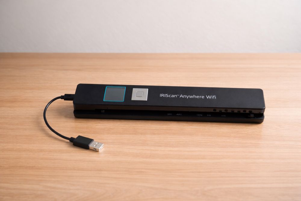 Scanner portátil compacto IRIScan Anywhere 5 WiFi