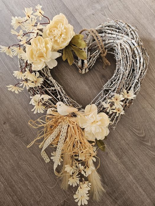 Wianek wiklinowy na drzwi. Ozdoba nad kominek, dekoracja boho