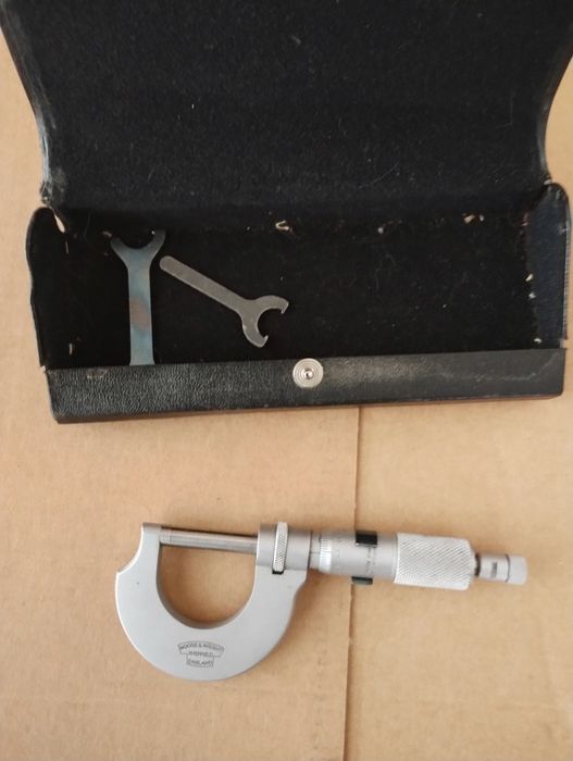 Narzędzia do zegarków mechanicznych