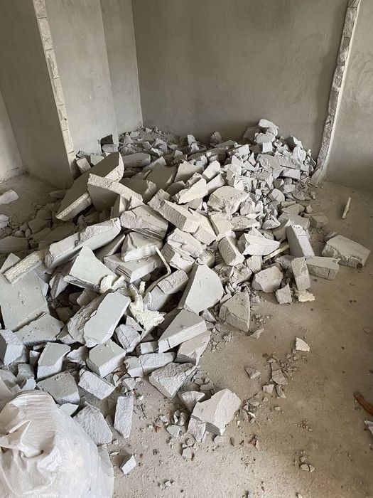 Демонтаж будинків.Чистка ділянок.Вивіз сміття.