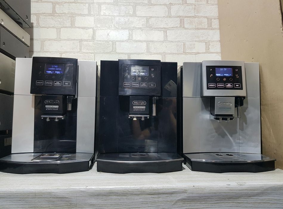 Кавомашина/кофемашина Delonghi Perfecta Cappuccino Graphic Touch б/у