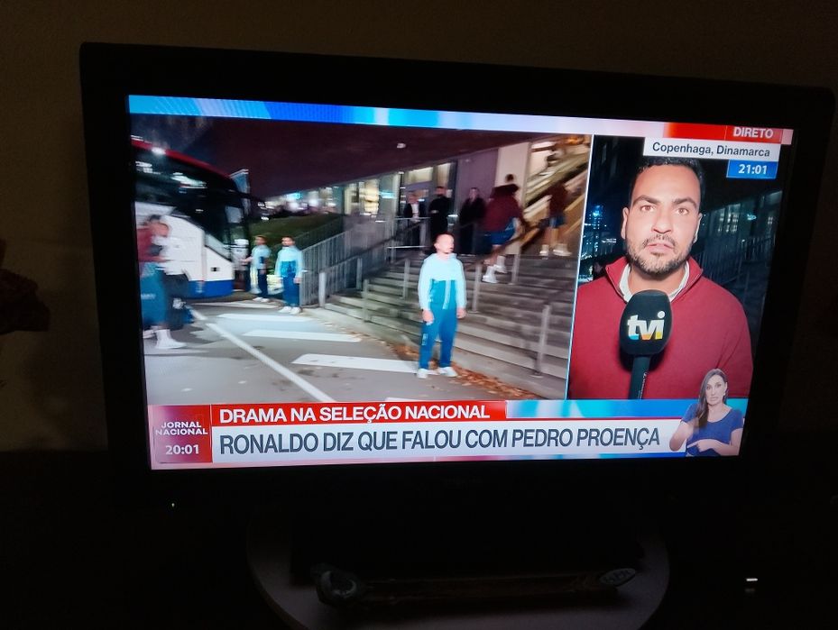 TV Toshiba 32" em ótimo estado