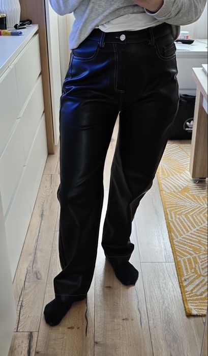 Spodnie z ecoskóry r.S/M