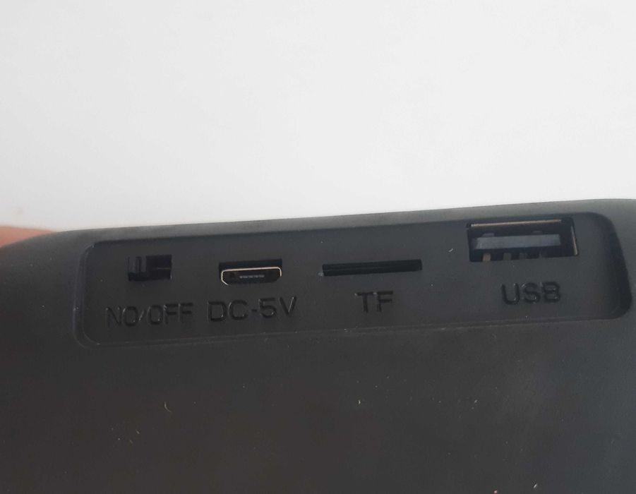 Mini Coluna Som Bluetooth 3W USB microSD Rádio FM Nova