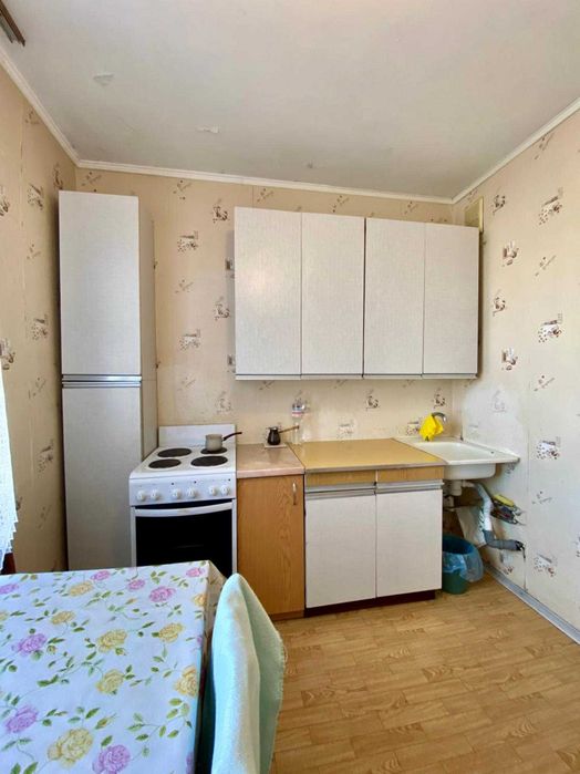 Оренда кімнати в квартирі, для дівчини, Урлівська 3, метро Позняки