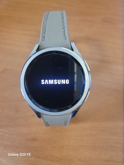 Samsung Galaxy Watch6 Classic 43 mm LTE / eSIM – SM-R955F