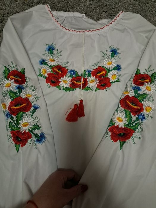 Вишиванка на дівчинку
