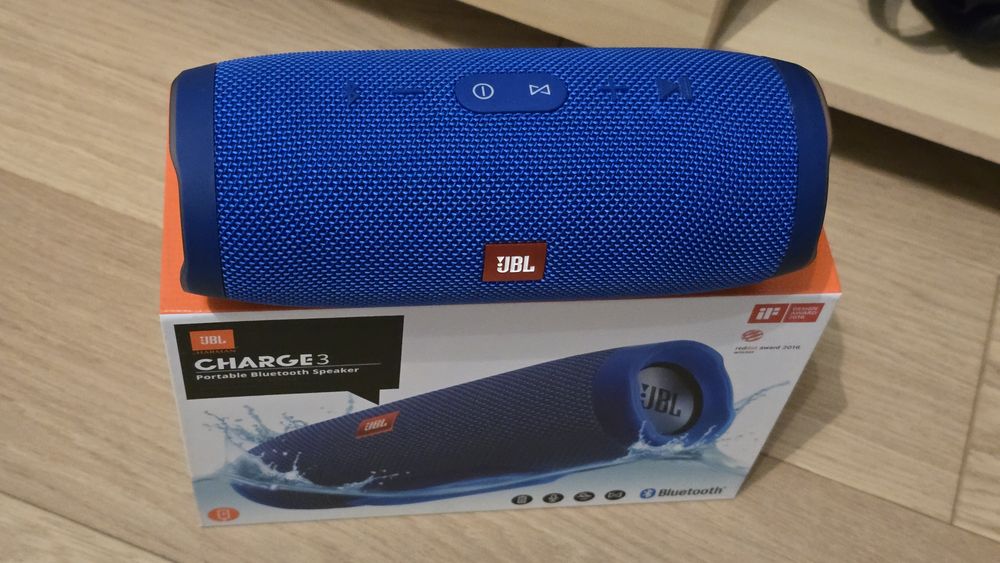 .. JBL Charge 3 ..