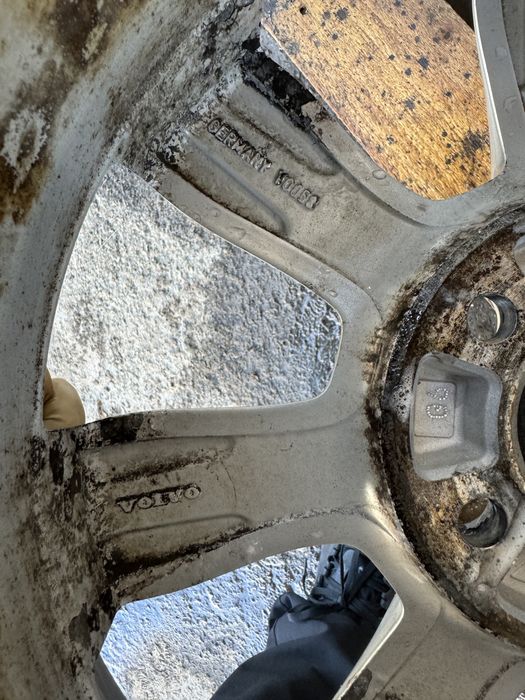 Volvo R16 диски оригінальні