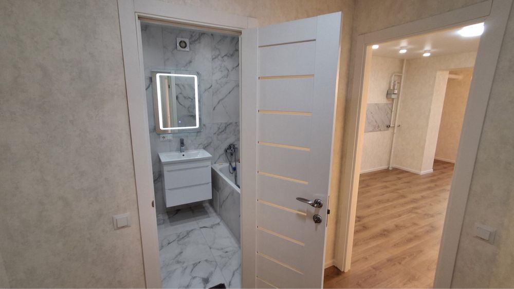 Продаж 1-кімнатної квартири у новобудові з ремонтом!