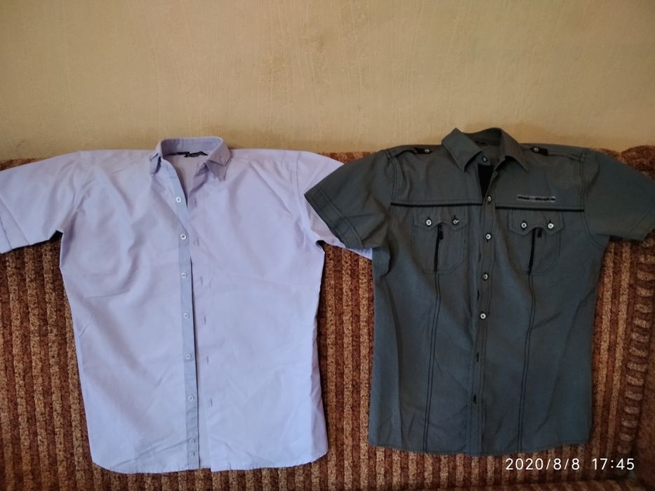 Остались  только две мужские рубашки по низкой цене