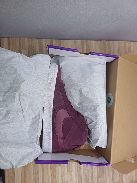 Nike blazer sb Maroon