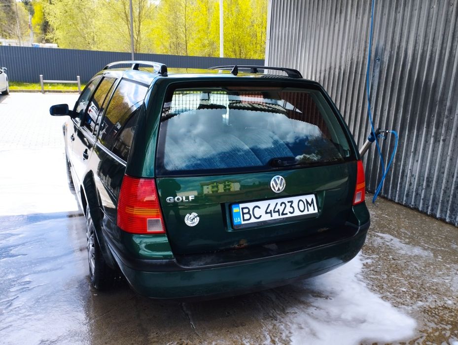 Автомобіль volkswagen golf4
