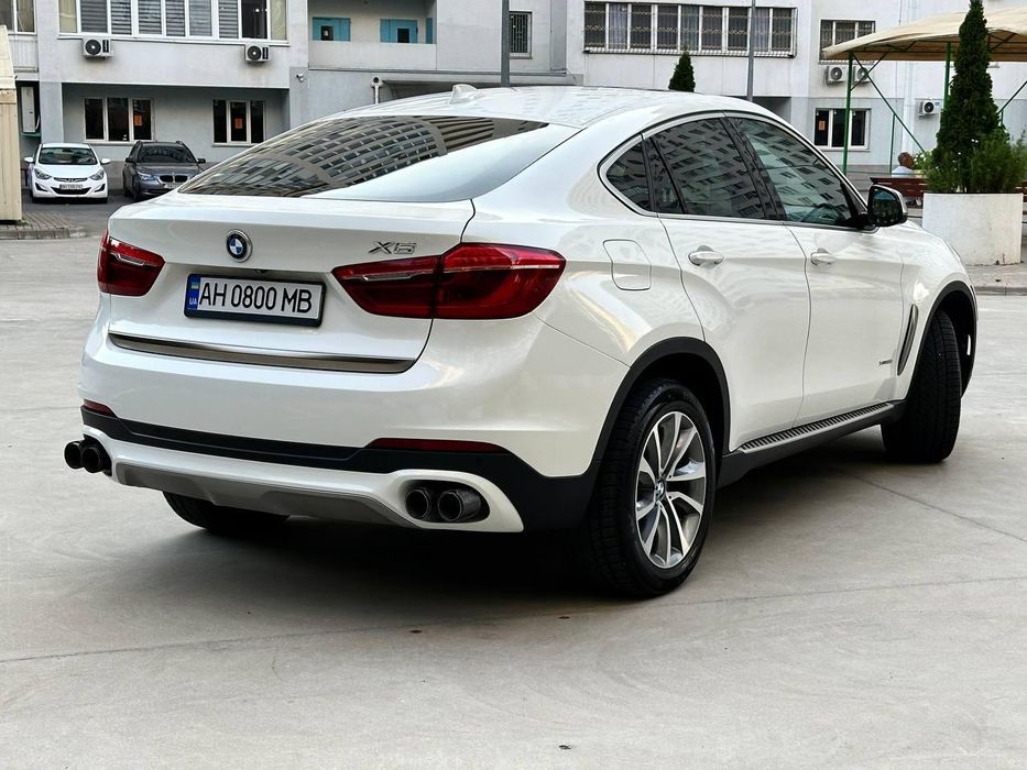 BMW X6 F16 2015 3.5бензин