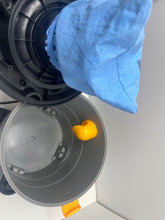 Odkurzacz przemysłowy Titan TTB774VAC 1300 W 16 L gw12m fv23