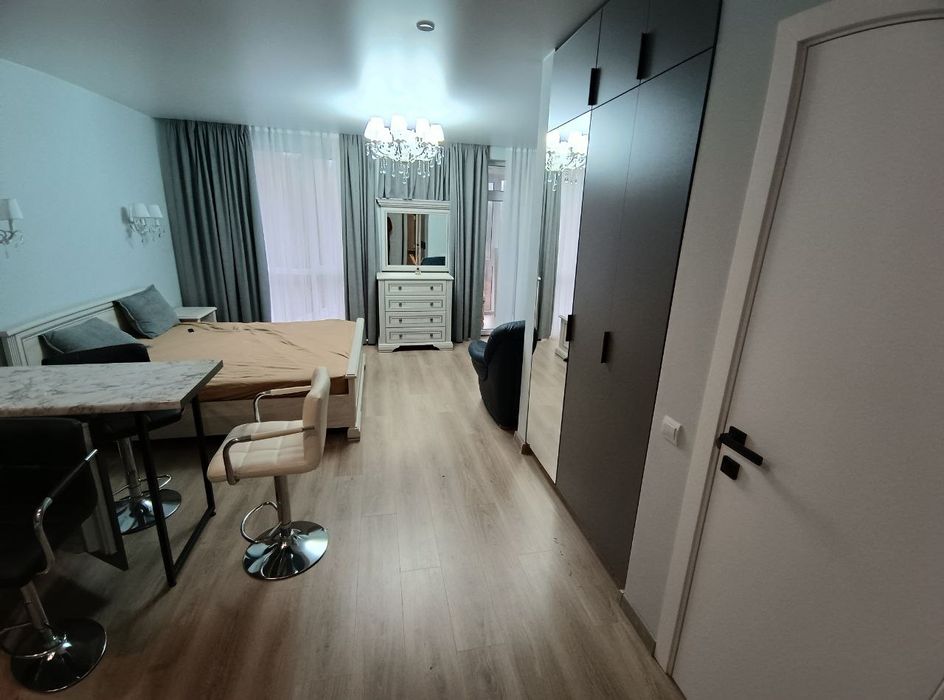 Продаємо апартамент в ЖК "Сонячний квартал" Закарпатської