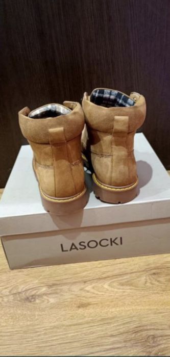 Черевики фірми Lasocki