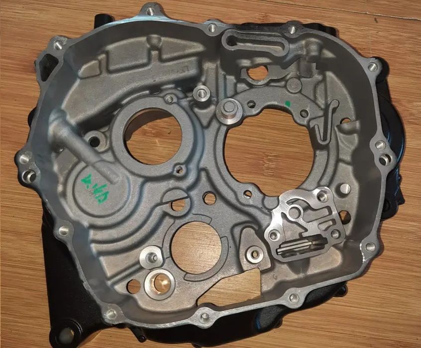 Картер двигуна Правий ТЕККЕН 250 NEW