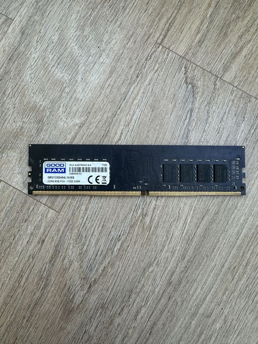 Оперативна памʼять DDR4 8GB