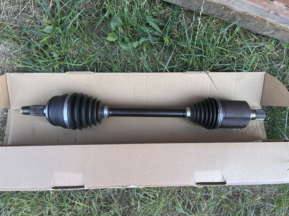 Напіввісь/Полуось Acura MDX/ Honda Pilot