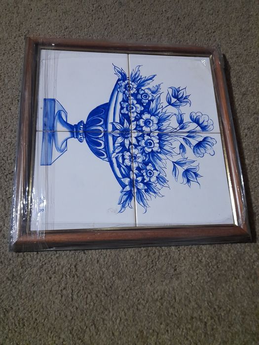 Painéis de azulejos pintados a mao