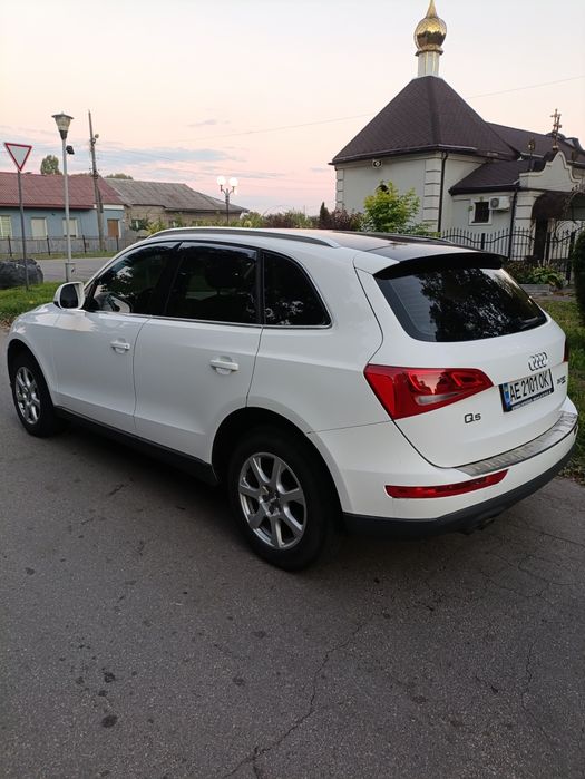 продам Audi Q5 tdi Quattro