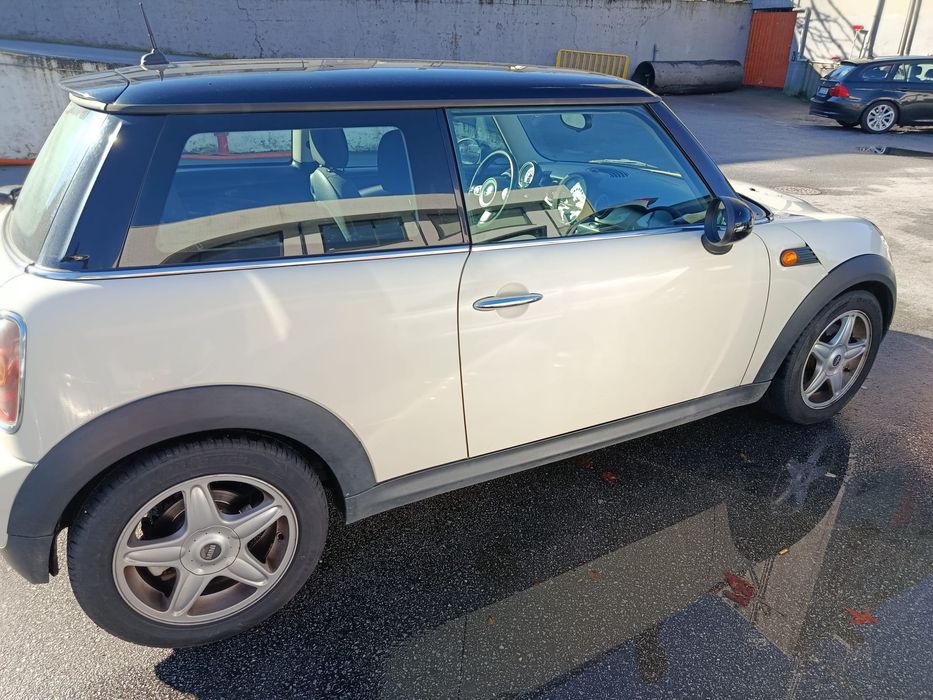 Carro Mini Cooper d