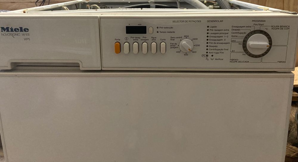 Máquina de lavar roupa Miele Novotronic W931 WPS