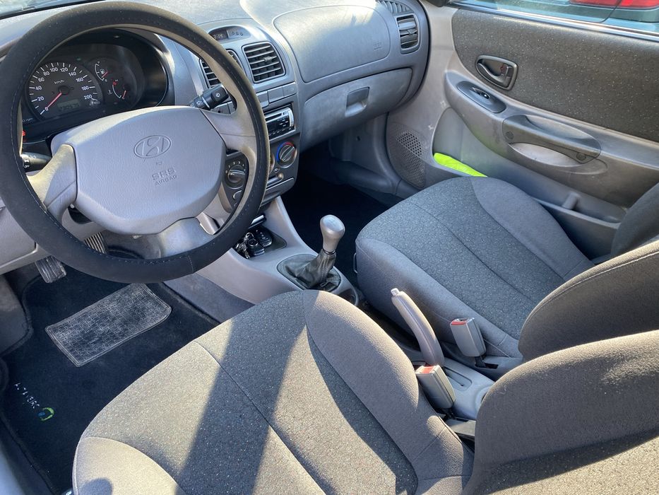 Hyundai Accent 1.5 CRDi -Bola de reboque