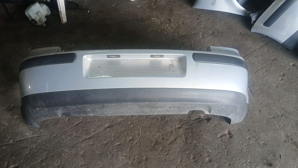 Para-choques Traseiro VOLKSWAGEN Golf IV