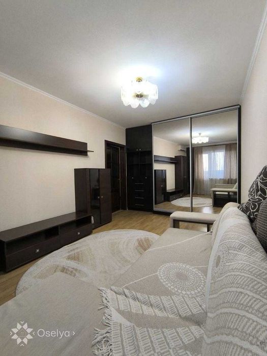 Продаж 2 кімнатної квартири з ремонтом в Києві 54 м2 Дарницький