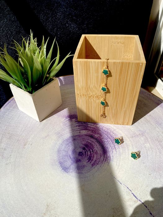 Conjunto Pulseira e Brincos Vintage trevos verdes