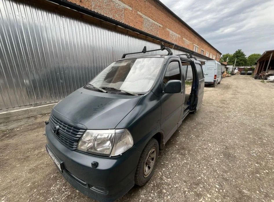 Toyota Hiace 2.5