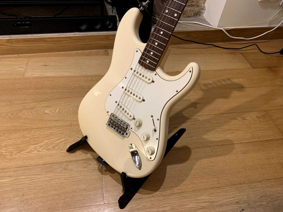 Fender Stratocaster ST-43 MIJ Japan 1999