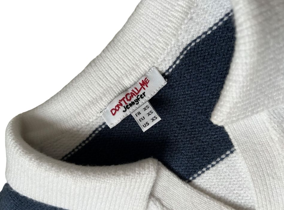 Топ в біло-синю полоску