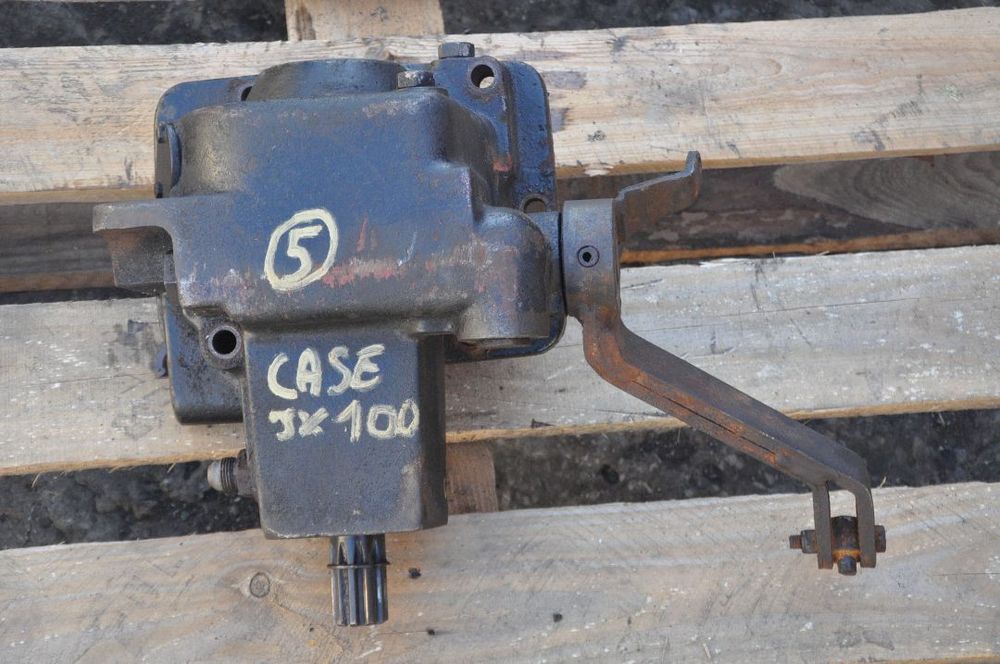 PRZYSTAWKA PRZEDNIEGO NAPĘDU CASE JX 100 NR 5196111