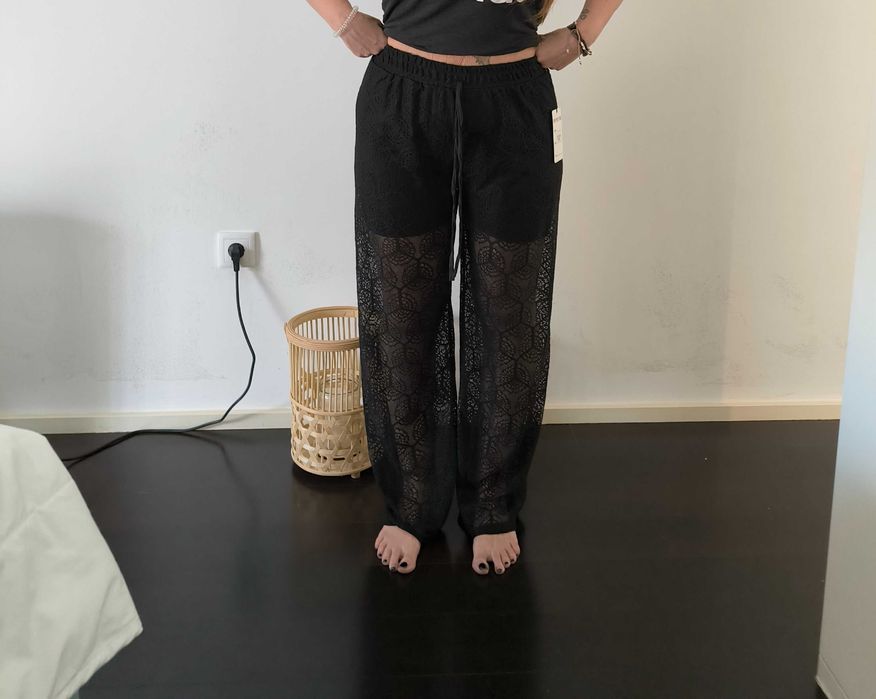 Calças de renda preto ou branco