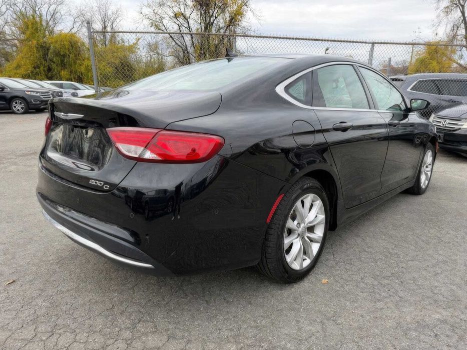 Chrysler 200 S      2015