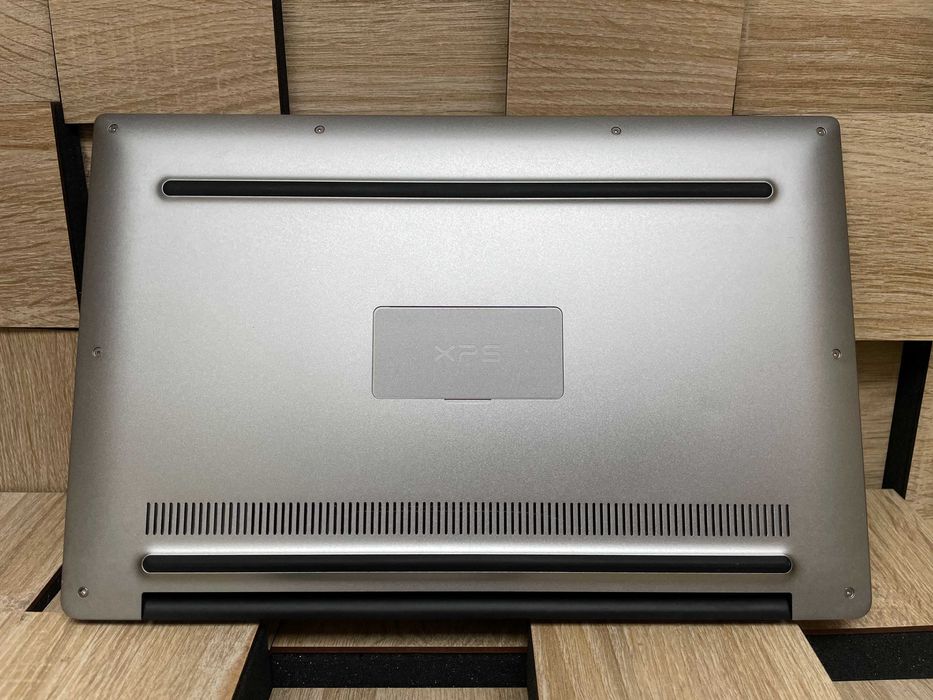 №5612 Ноутбук Dell XPS 13 9343 13.3" FHD IPS/i5-5200U/RAM4Gb/SSD128Gb