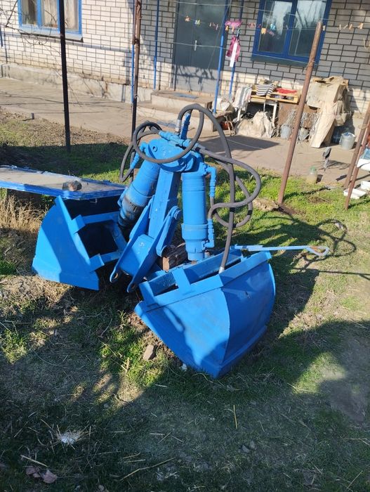 Экскаватор на базеЮМЗ с грейфером и ковшом для рытья. Цена 180000 грн