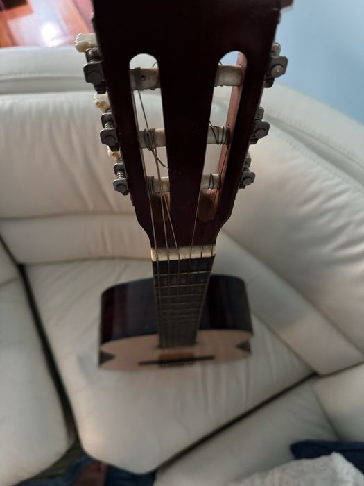 Guitarra acustica