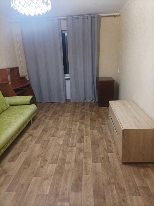 Сдам 2-х квартиру на Титова Янгеля