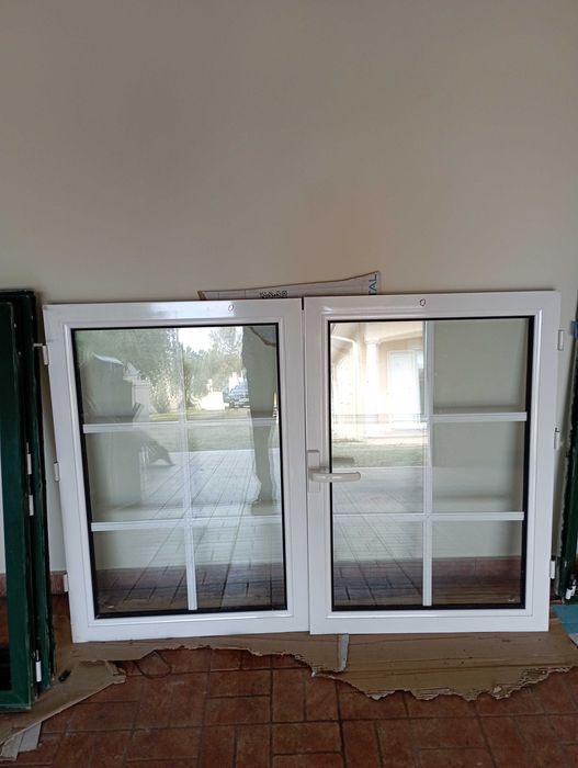 Janelas Alumínio, Cor Branca. Vidro duplo - Desde 40 € a 140€