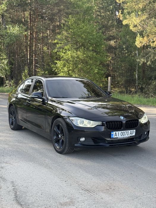 Bmw 328 2015 року