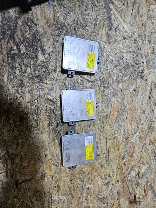 Przetwornica Bmw E90 E91 E92 E93 Volvo XC70 V70 S80 lampy xenonu moduł