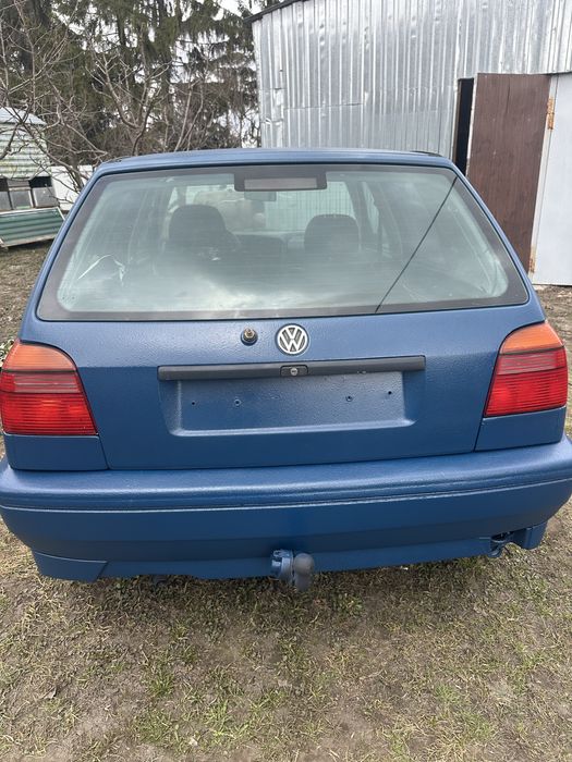 Автомобіль Гольф3