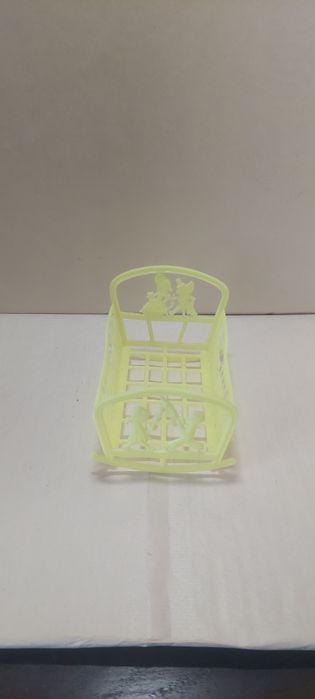 Berço antigo Ribeirinho — Fábrica de Pentes do Ribeirinho — 15 €