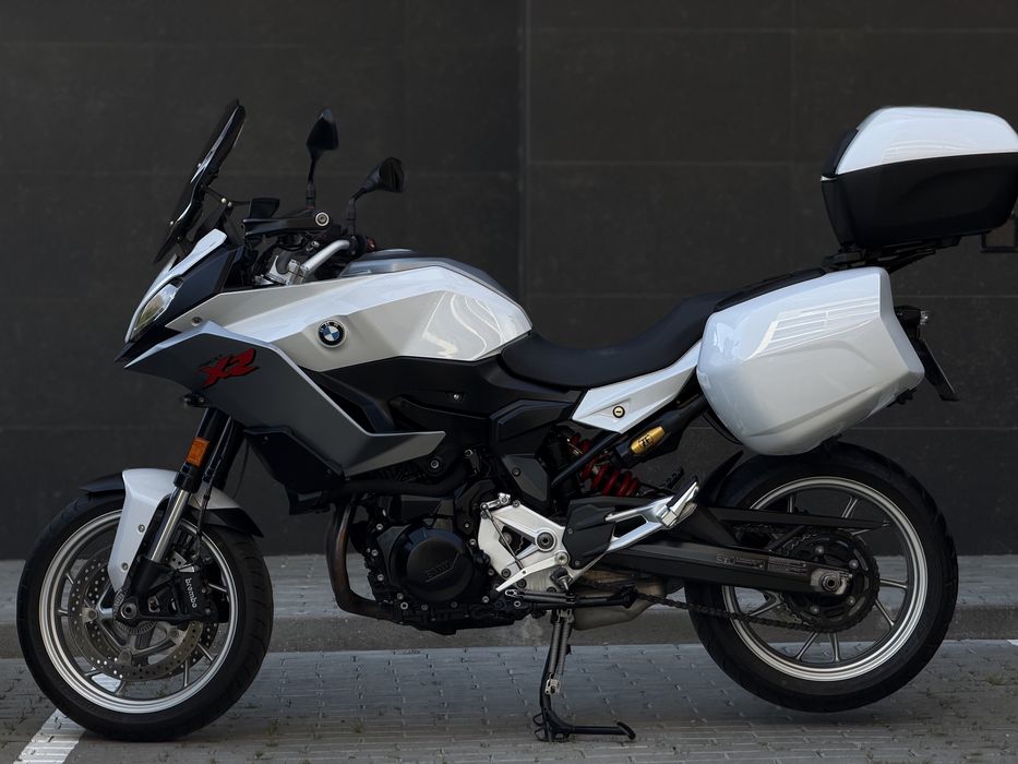 BMW F900XR - 3 Malas! Como Nova!